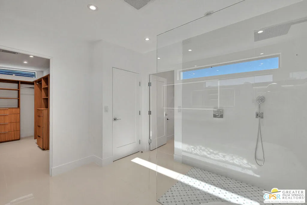 2653 N Kitty Hawk Drive, Palm Springs, California 92262 home-pic-34